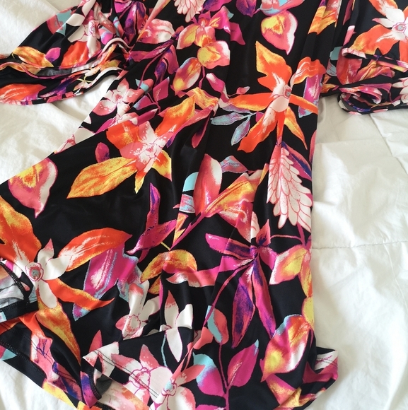NWOT Natori Floral abstract tunic/caftan, size XS - Picture 2 of 9